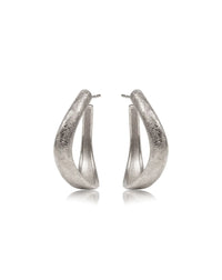 Pendientes de aro medianos en oro blanco de primera ley Wave