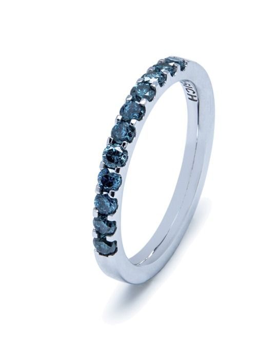 anillo-alianza-hecha-a-mano-oro-blanco-diamantes-color-azul-naturales