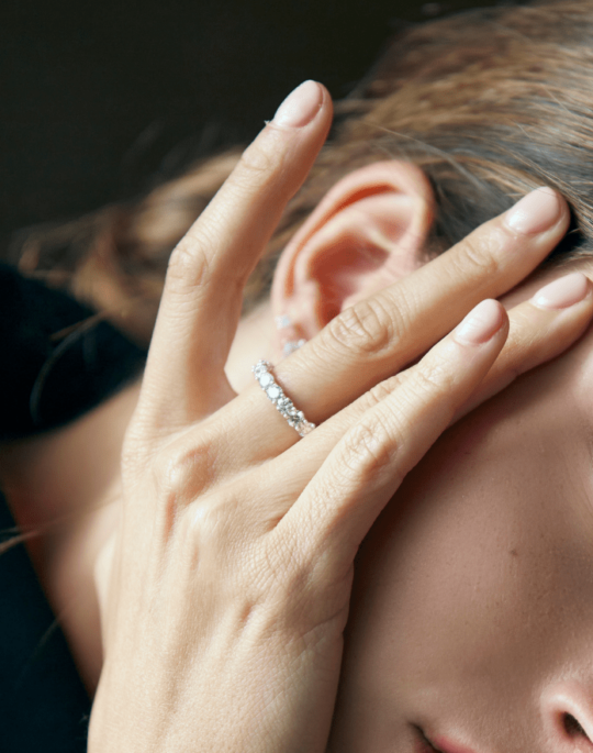 anillo-compromiso-oro-blanco-diamantes