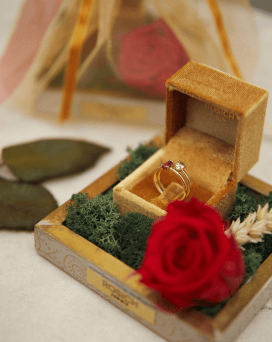 San Jordi-anillos-oro-rubí-peridoto-diamantes-regalo